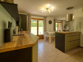 Appartement rénové 3 chambres, ski-bus à proximité, terrasse, Wi-Fi - FR-1-642-95